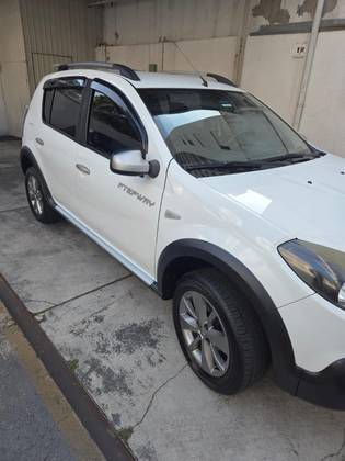 RENAULT SANDERO 1.6 STEPWAY 8V FLEX 4P MANUAL RENAULT SANDERO 1.6 STEPWAY 8V FLEX 4P MANUAL